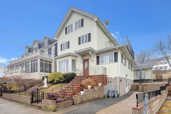 $898,000 | 120 Washington Street, Gloucester, MA 01930