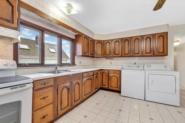 $898,000 | 120 Washington Street, Gloucester, MA 01930