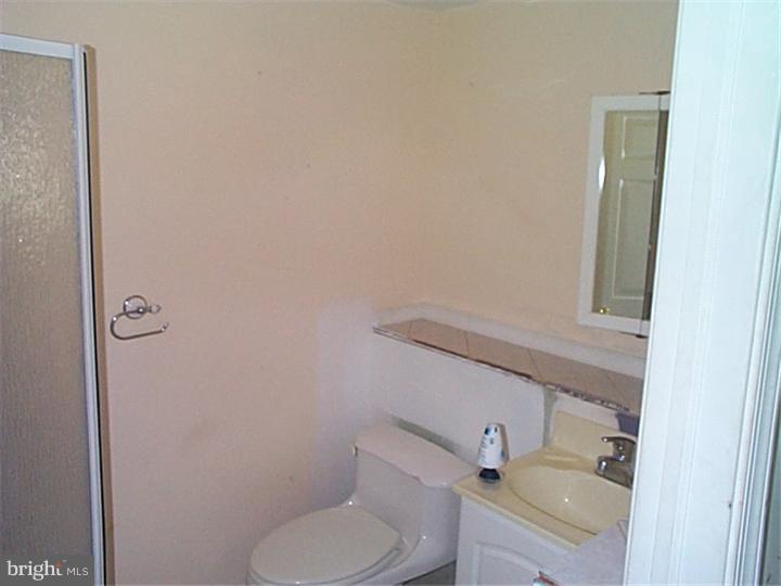 745 Cypress Road Warminster, PA 18974 - Photo 10 of 17