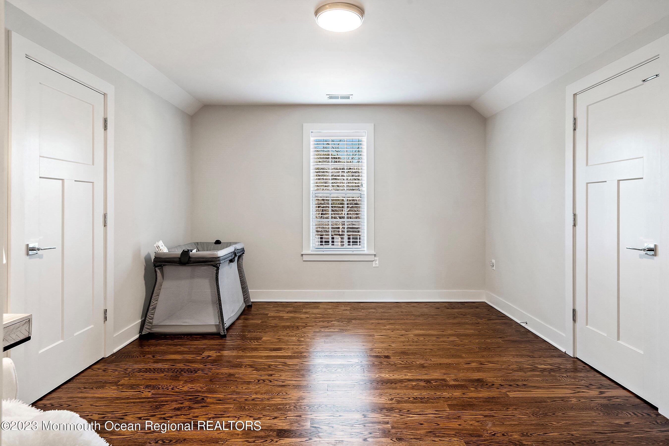 20 3rd Street Barnegat, NJ 08005 - Photo 30 of 63 35-Bed 1D Sitting Area