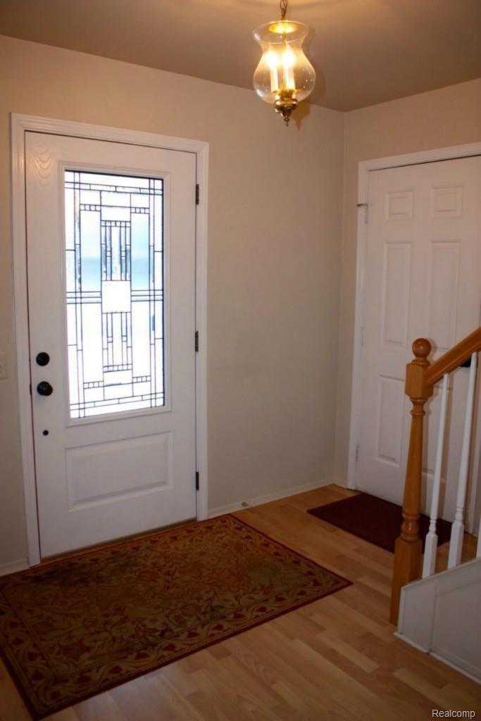 1700 North Fairview Lane Rochester, MI 48306 - Photo 2 of 26 Foyer