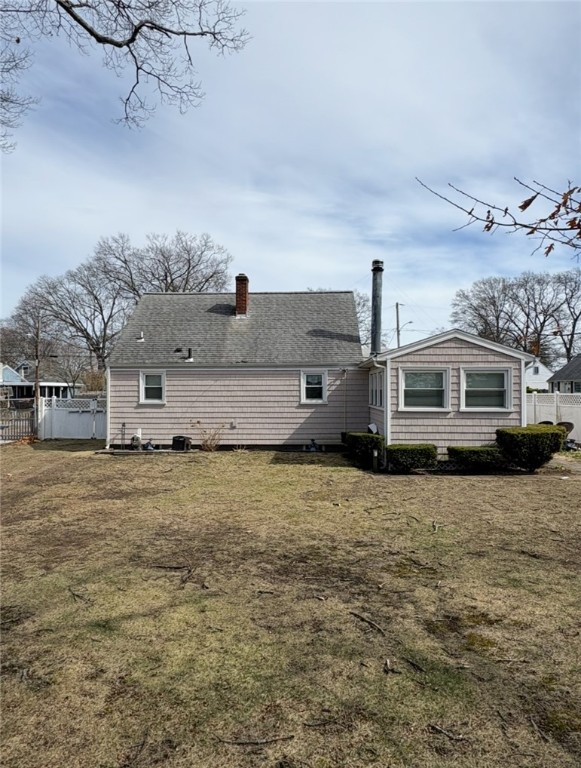 21 Airway Road Warwick, RI 02886 - Photo 3 of 23 Gallery Image 3