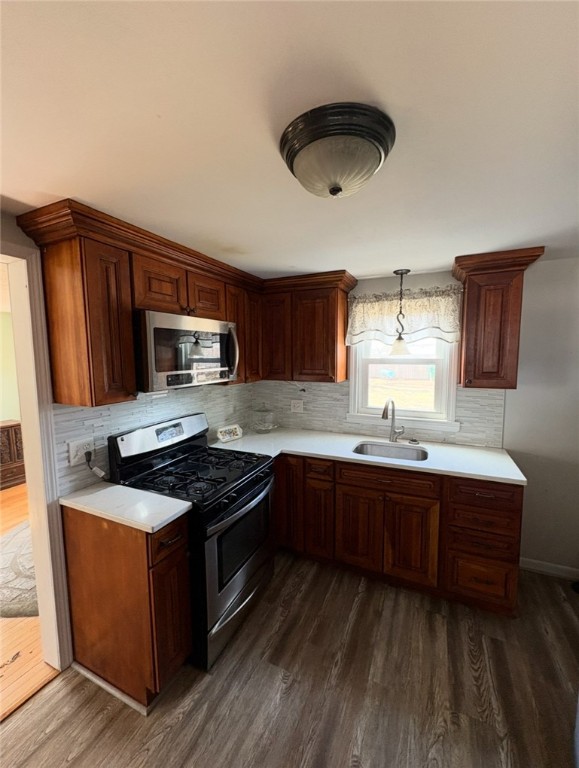 21 Airway Road Warwick, RI 02886 - Photo 7 of 23 Gallery Image 7