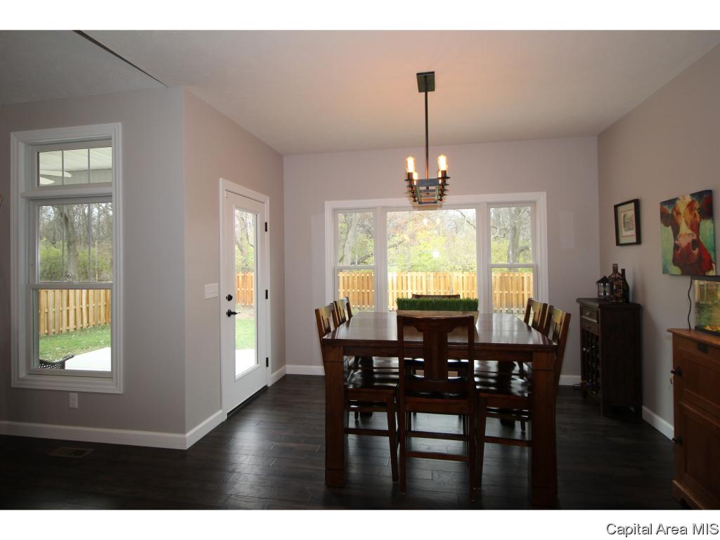 1624 Hoechester Road Springfield, IL 62712 - Photo 13 of 35