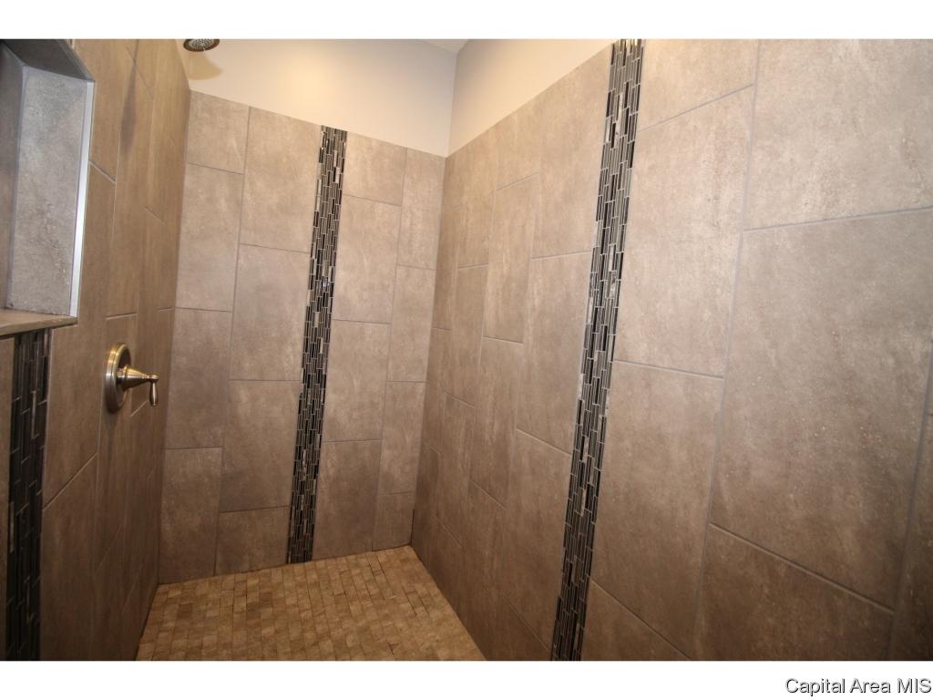 1624 Hoechester Road Springfield, IL 62712 - Photo 20 of 35