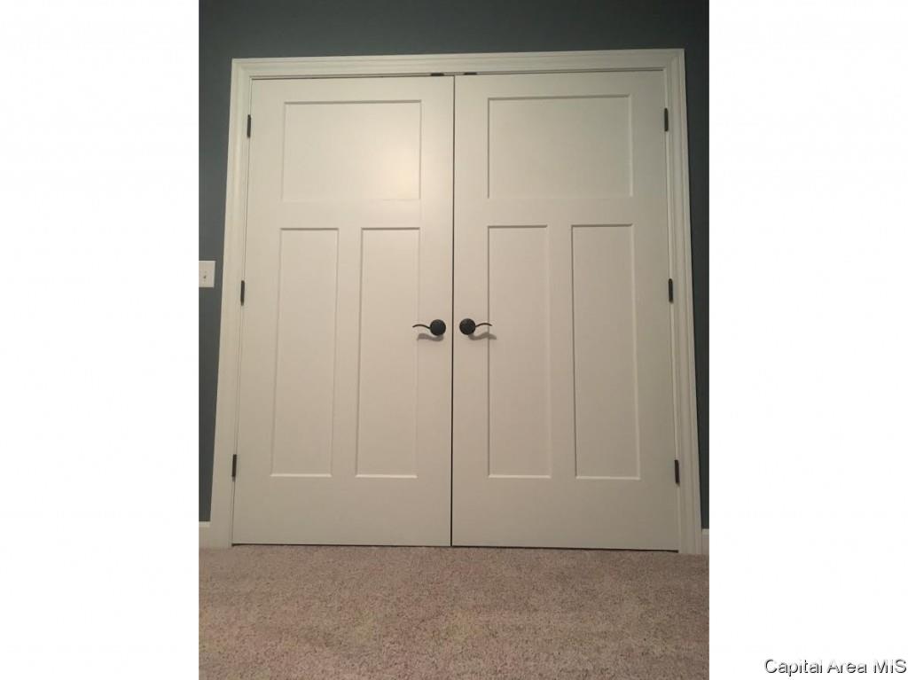 1624 Hoechester Road Springfield, IL 62712 - Photo 22 of 35