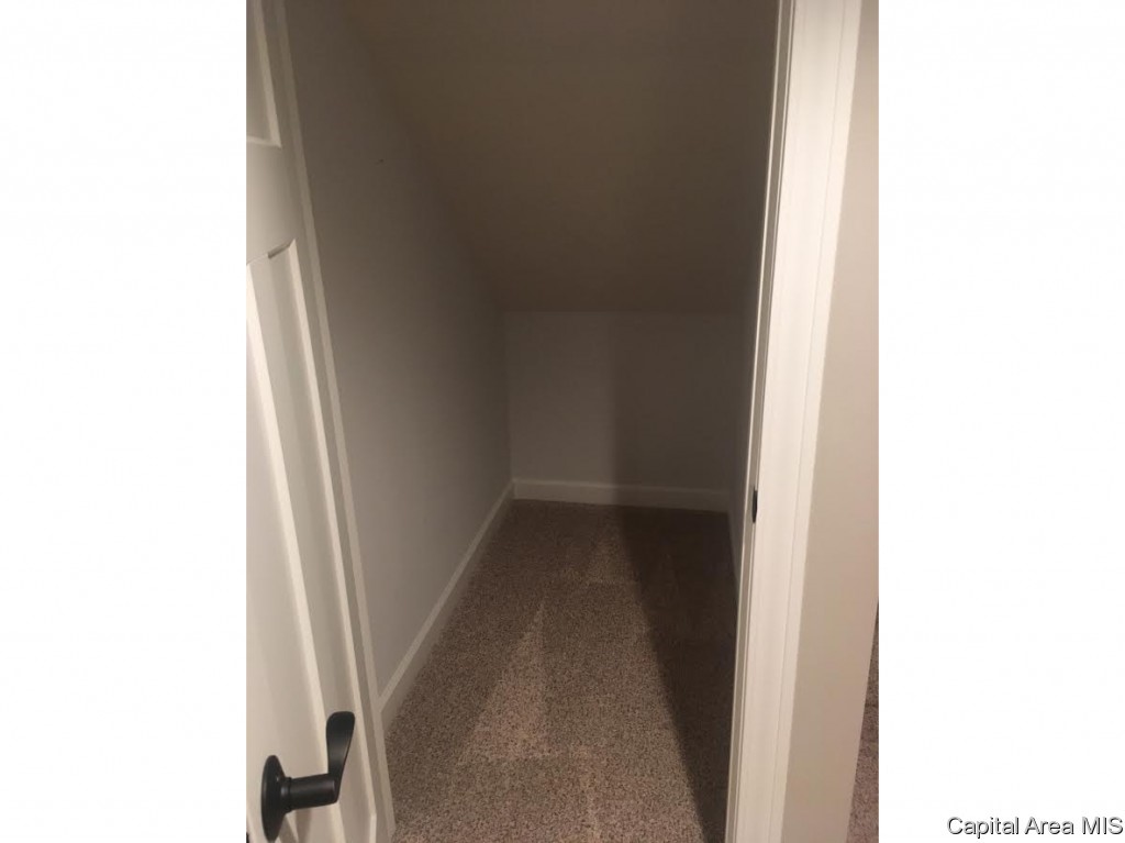 1624 Hoechester Road Springfield, IL 62712 - Photo 28 of 35