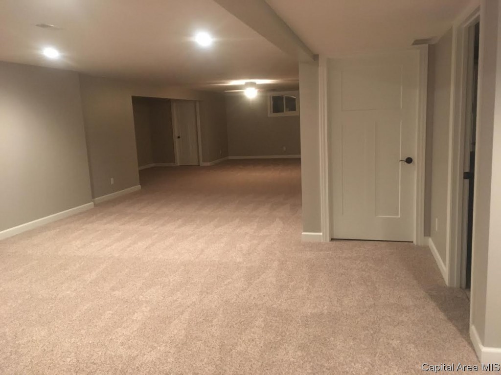1624 Hoechester Road Springfield, IL 62712 - Photo 30 of 35