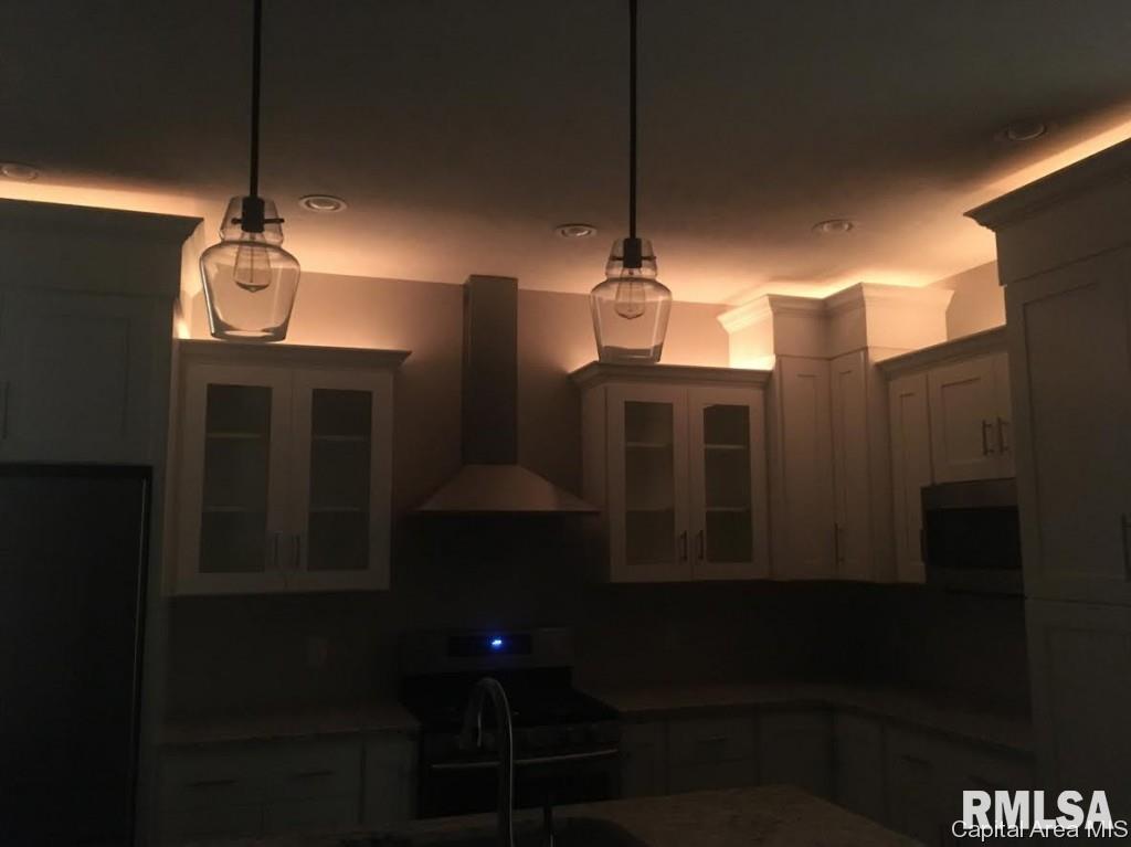 1624 Hoechester Road Springfield, IL 62712 - Photo 10 of 35