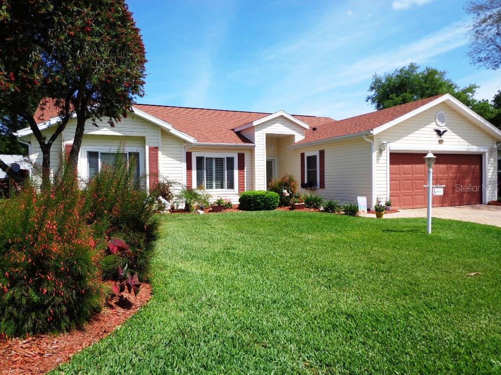 4836 Tara View Road Leesburg, FL 34748 - Photo 1 of 1 Polished and pleasing!