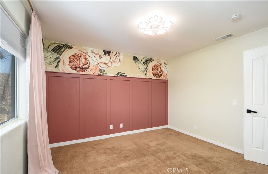 40520 Lake Riverside Drive Aguanga, CA 92536 - Photo 14 of 36 a view of utility room