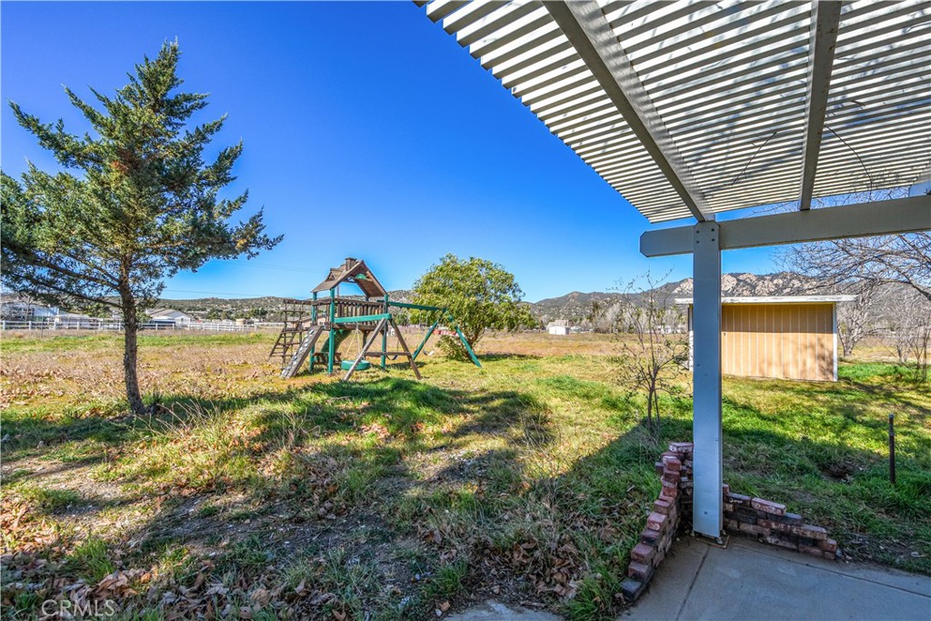 40520 Lake Riverside Drive Aguanga, CA 92536 - Photo 28 of 36 a view of a garden
