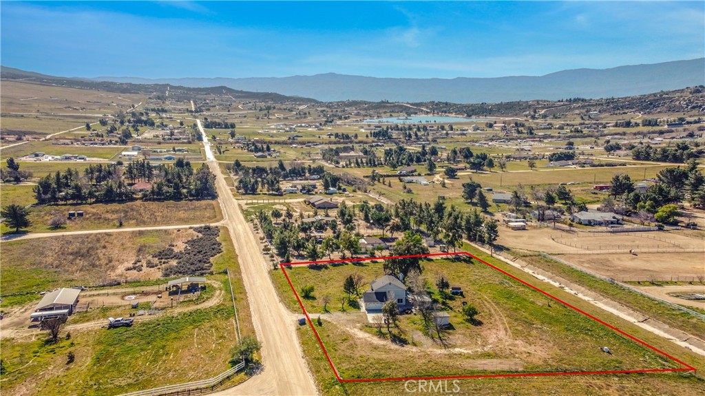 40520 Lake Riverside Drive Aguanga, CA 92536 - Photo 35 of 36 a view of a city