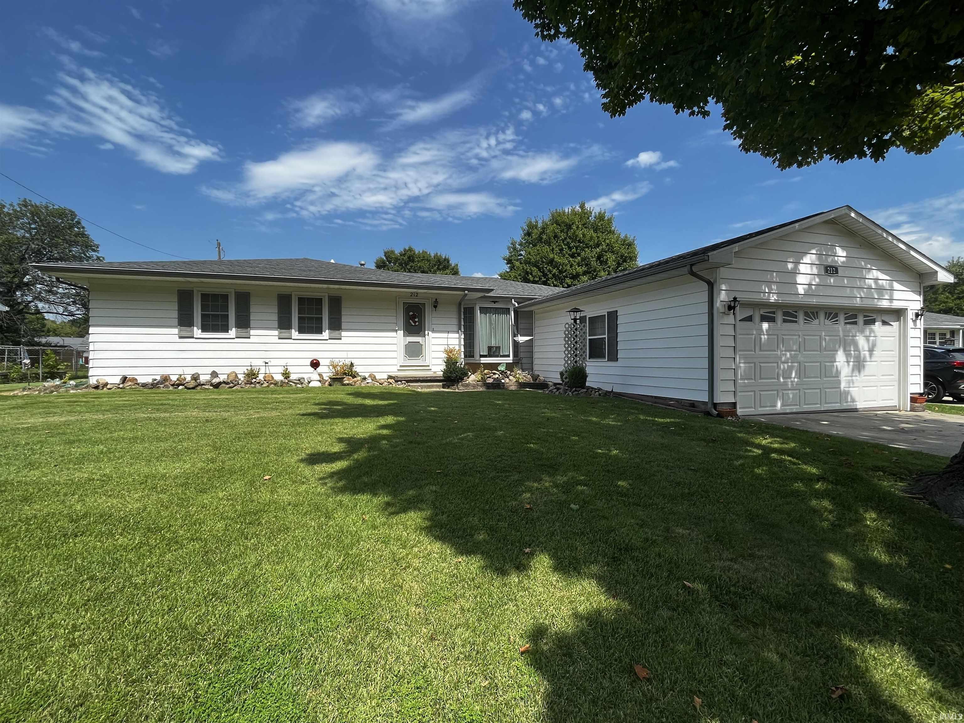 212 Bentley Road Vincennes, IN 47591 - Photo 1 of 26 Gallery Image 1