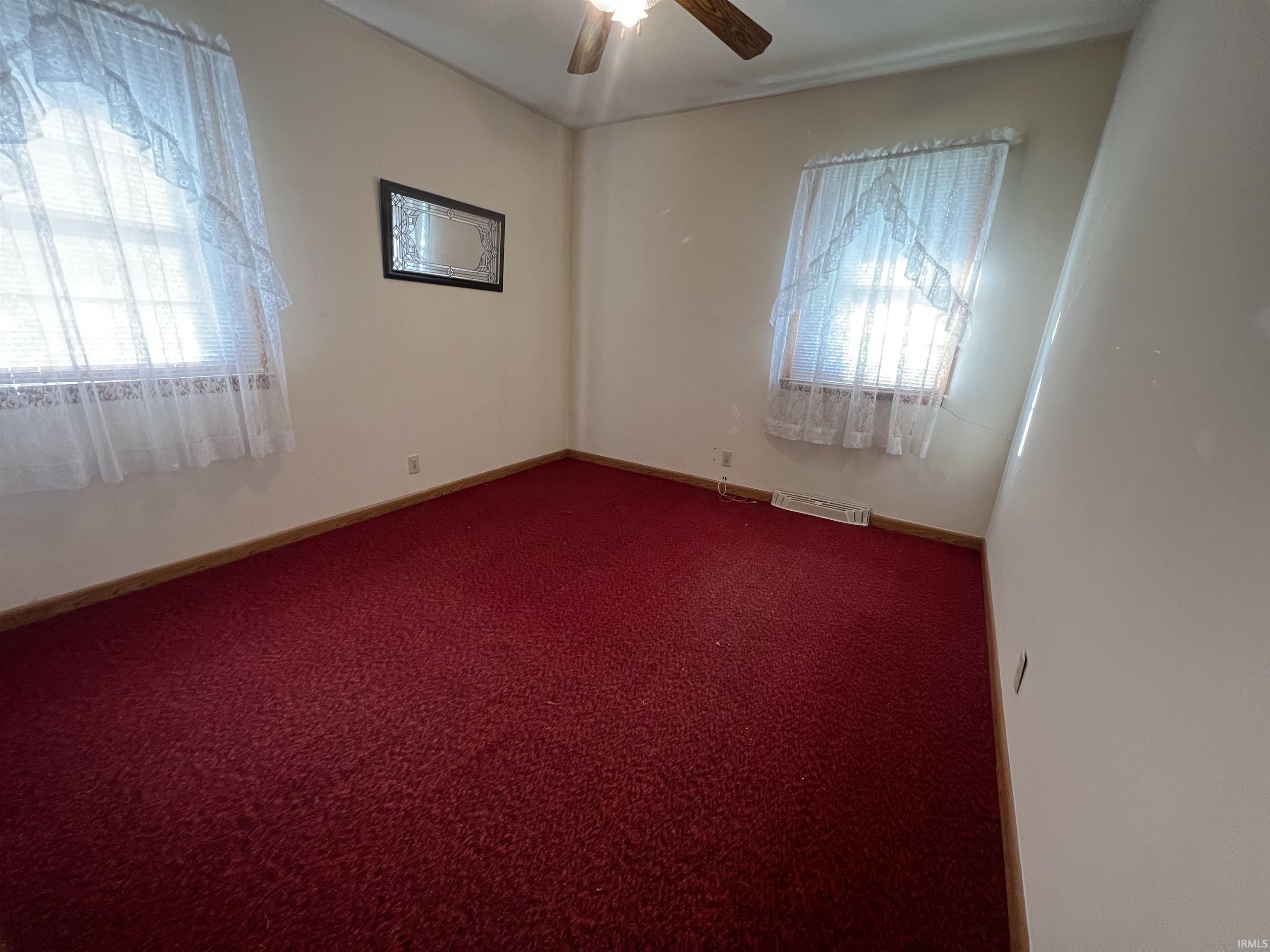 212 Bentley Road Vincennes, IN 47591 - Photo 18 of 26 Gallery Image 18