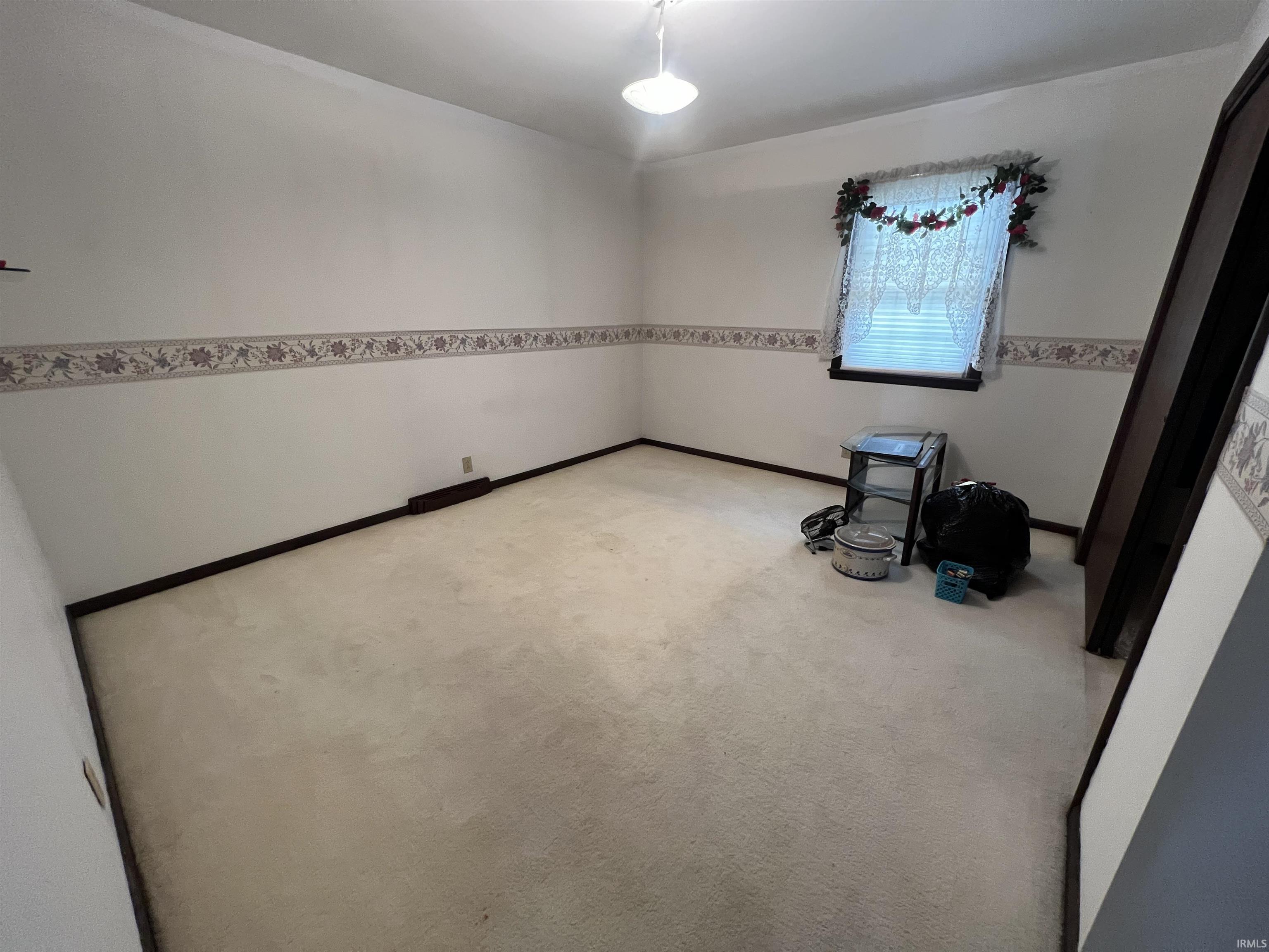 212 Bentley Road Vincennes, IN 47591 - Photo 20 of 26 Gallery Image 20