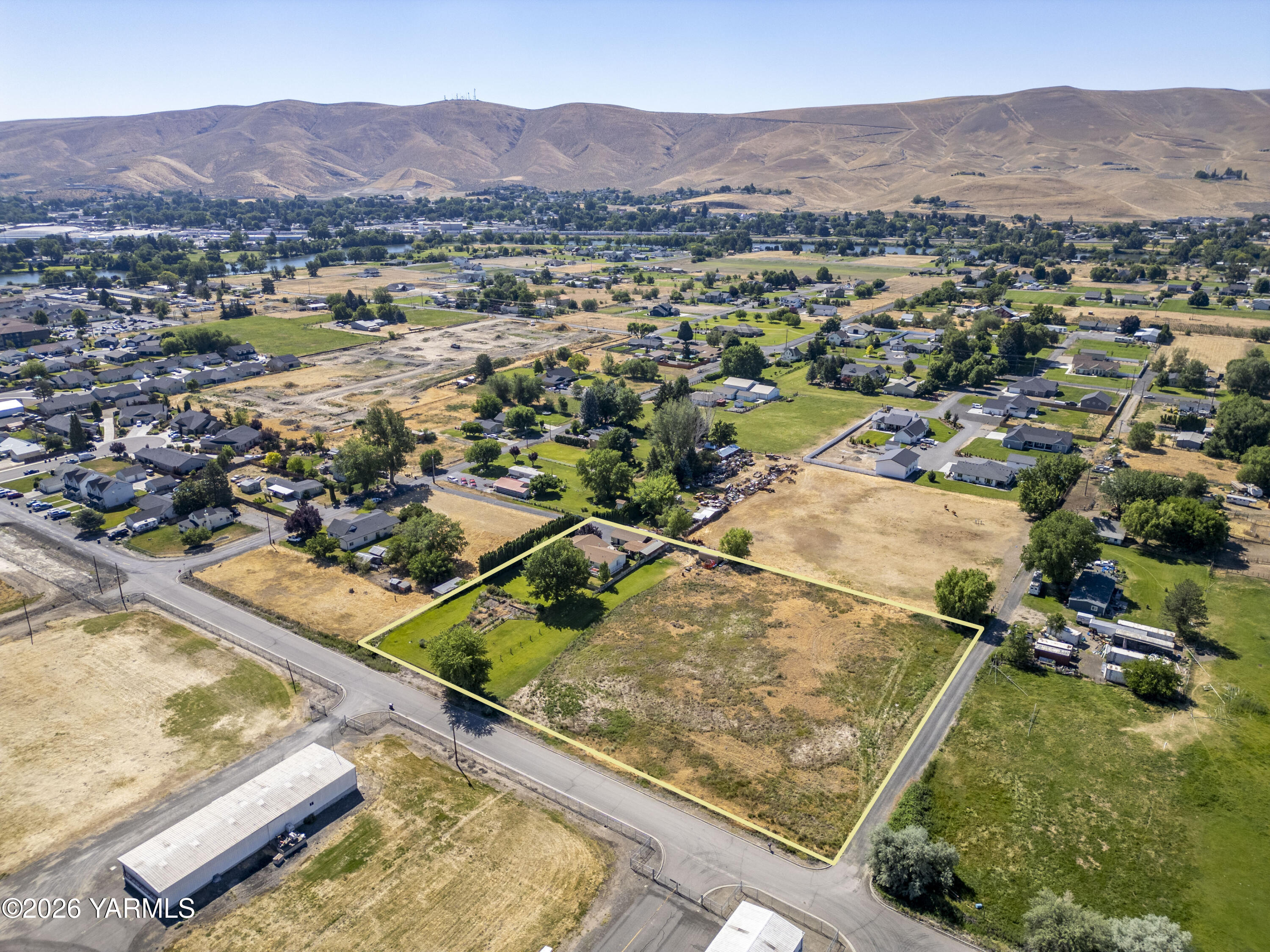 340 Nunn Road Prosser, WA 99350 - Photo 7 of 12 340 S Nunn Rd 6.17.26 8