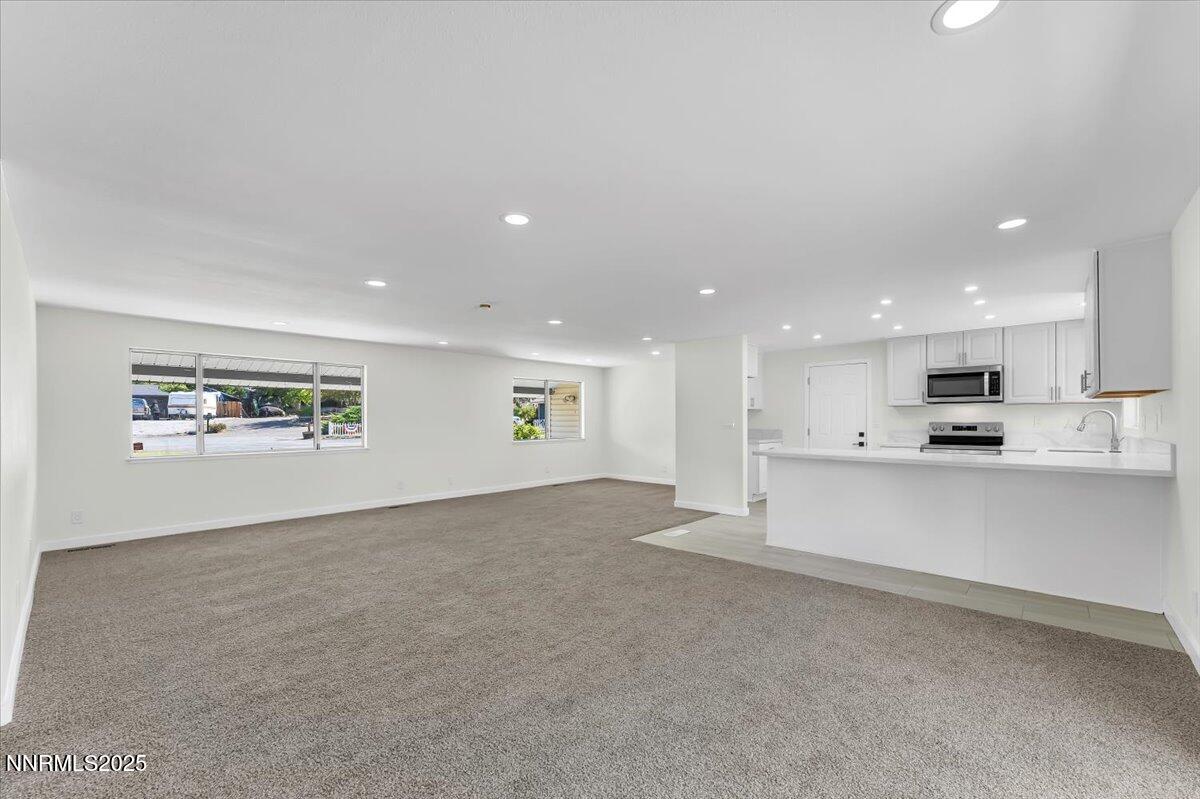 6815 Prestwick Circle Reno, NV 89502 - Photo 7 of 23 05-6815 Prestwick Cir Reno NV 89502 (10