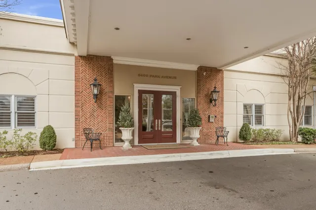 $1,900 | 5400 Park Avenue, Unit 306, Memphis, TN 38119