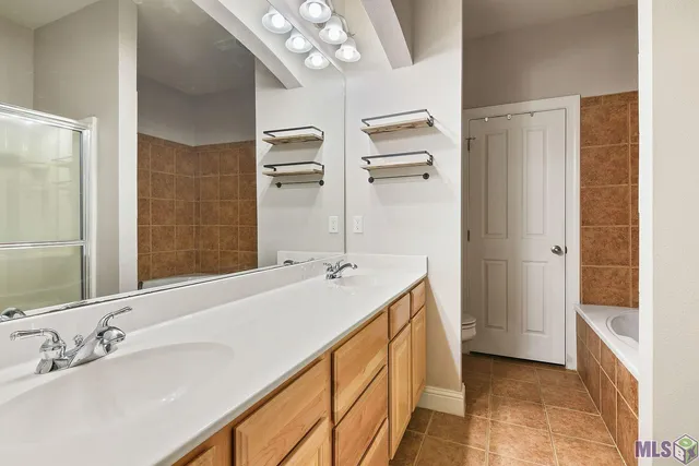 $1,650 | 809 Summer Breeze Drive, Unit 204, Baton Rouge, LA 70810