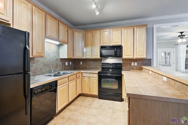$1,650 | 809 Summer Breeze Drive, Unit 204, Baton Rouge, LA 70810