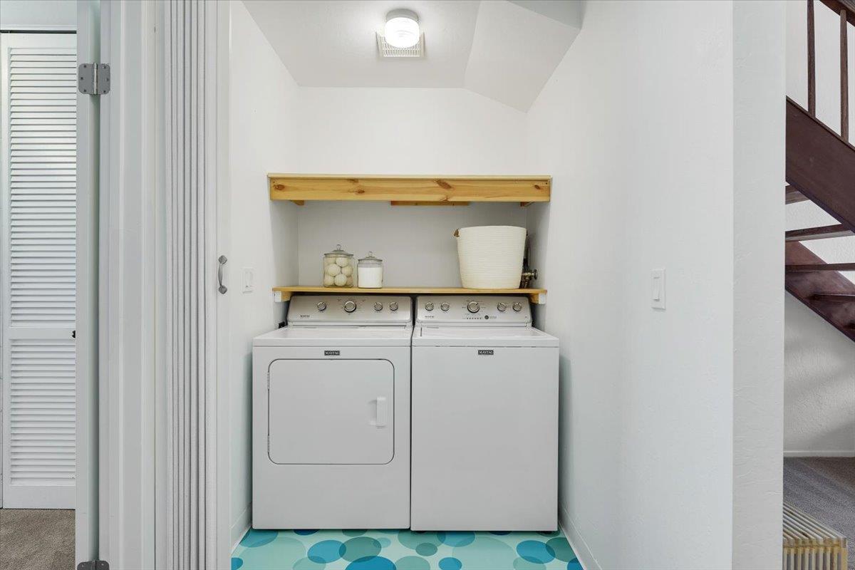 113 Tree Frog Lane Santa Cruz, CA 95060 - Photo 24 of 49 a utility room with dryer and washer