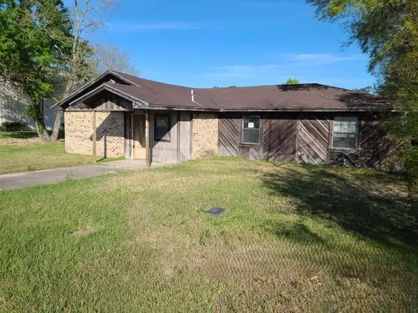 $118,000 | 21788 Interstate 10, Vidor, TX 77662