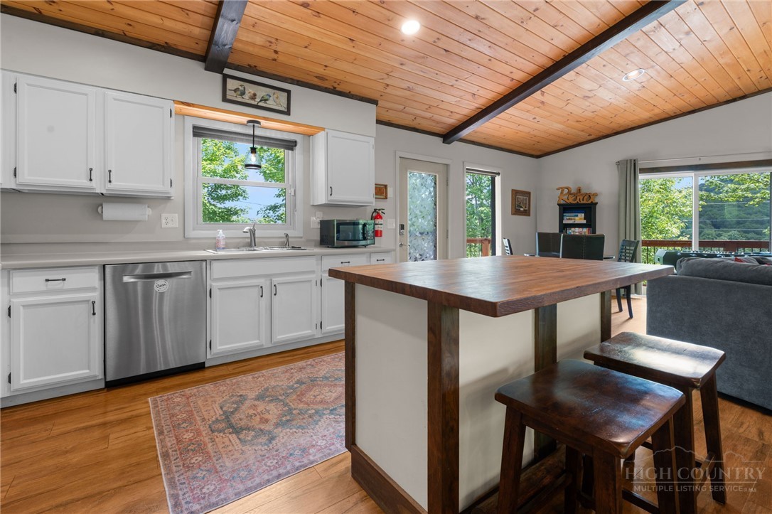 106 Upper Grouse Ridge Road Beech Mountain, NC 28604 - Photo 12 of 27