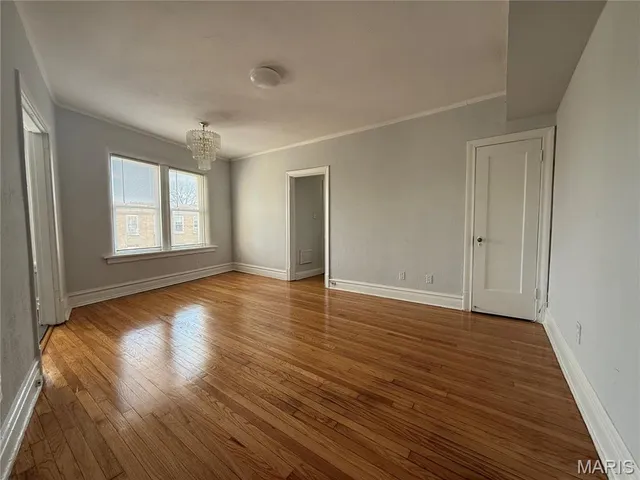 $1,575 | 7355 Lindell Boulevard, Unit 300, St. Louis, MO 63130