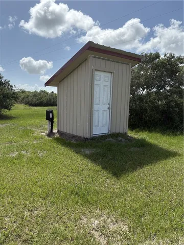 $675,000 | 501 Carabajal Road, Seadrift, TX 77983