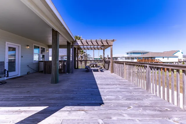 $525,000 | 13111 Buccaneer Parkway, Freeport, TX 77541