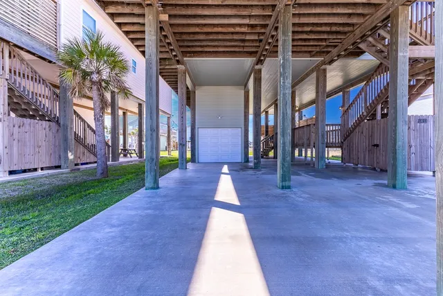 $525,000 | 13111 Buccaneer Parkway, Freeport, TX 77541