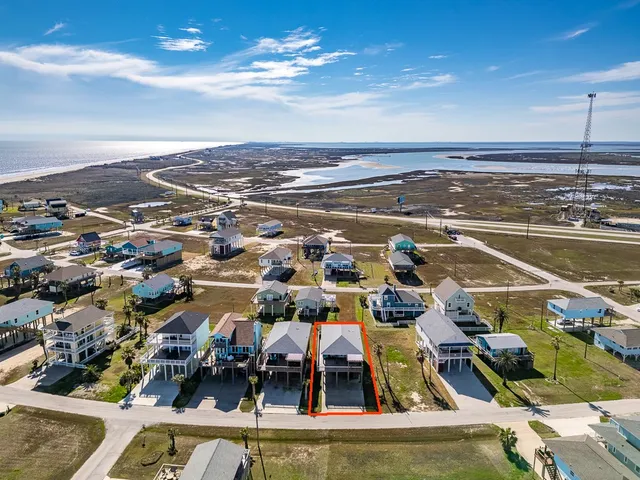 $525,000 | 13111 Buccaneer Parkway, Freeport, TX 77541