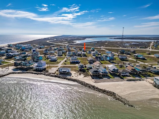 $525,000 | 13111 Buccaneer Parkway, Freeport, TX 77541