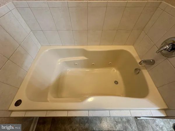 $369,900 | 1846 Meridian Drive, Hagerstown, MD 21742