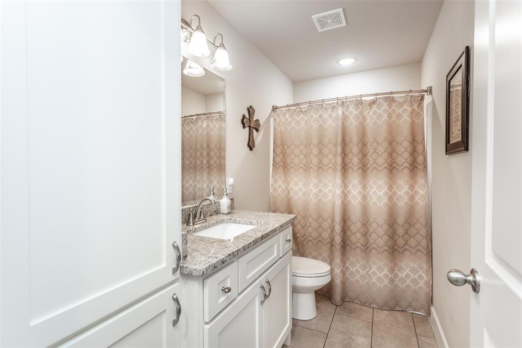 513 Pathfinder Street Collinsville, TX 76233 - Photo 19 of 40