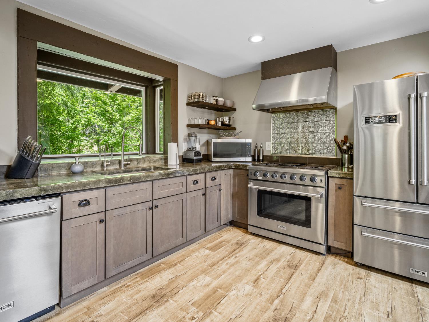 5011 Clear Creek Road Placerville, CA 95667 - Photo 10 of 72