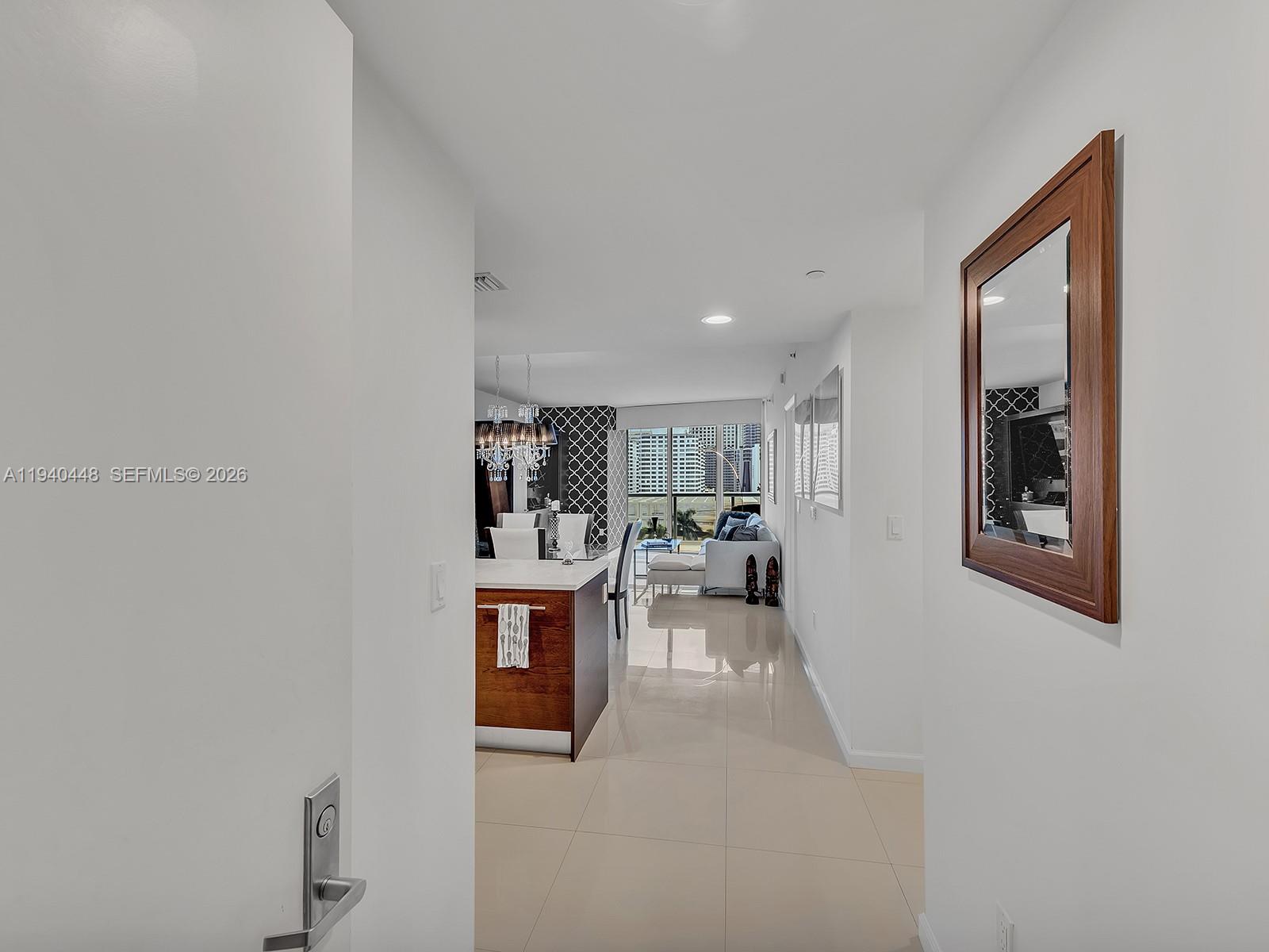 495 Brickell Avenue, Unit 1007 Miami, FL 33131 - Photo 2 of 36