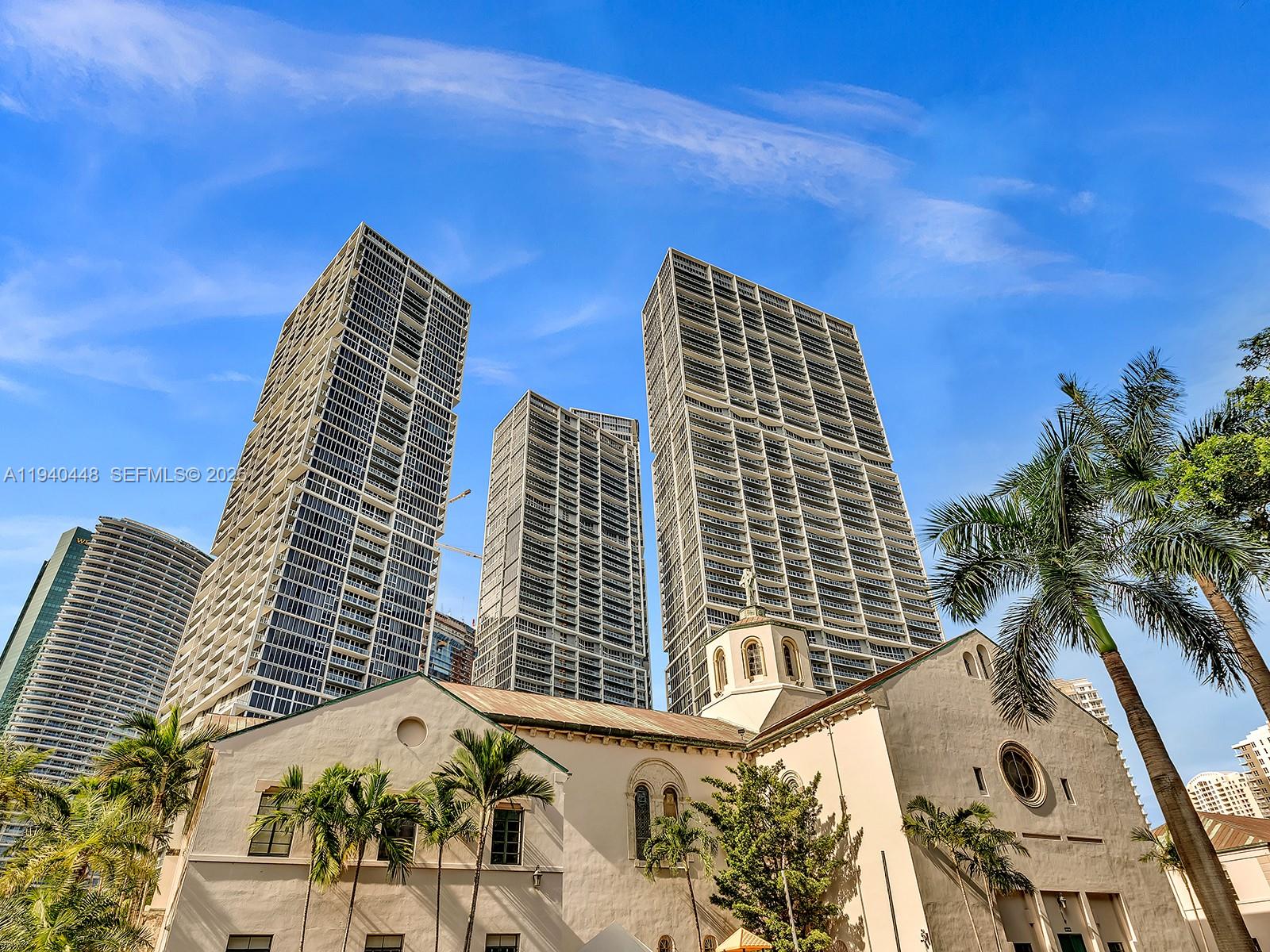 495 Brickell Avenue, Unit 1007 Miami, FL 33131 - Photo 35 of 36