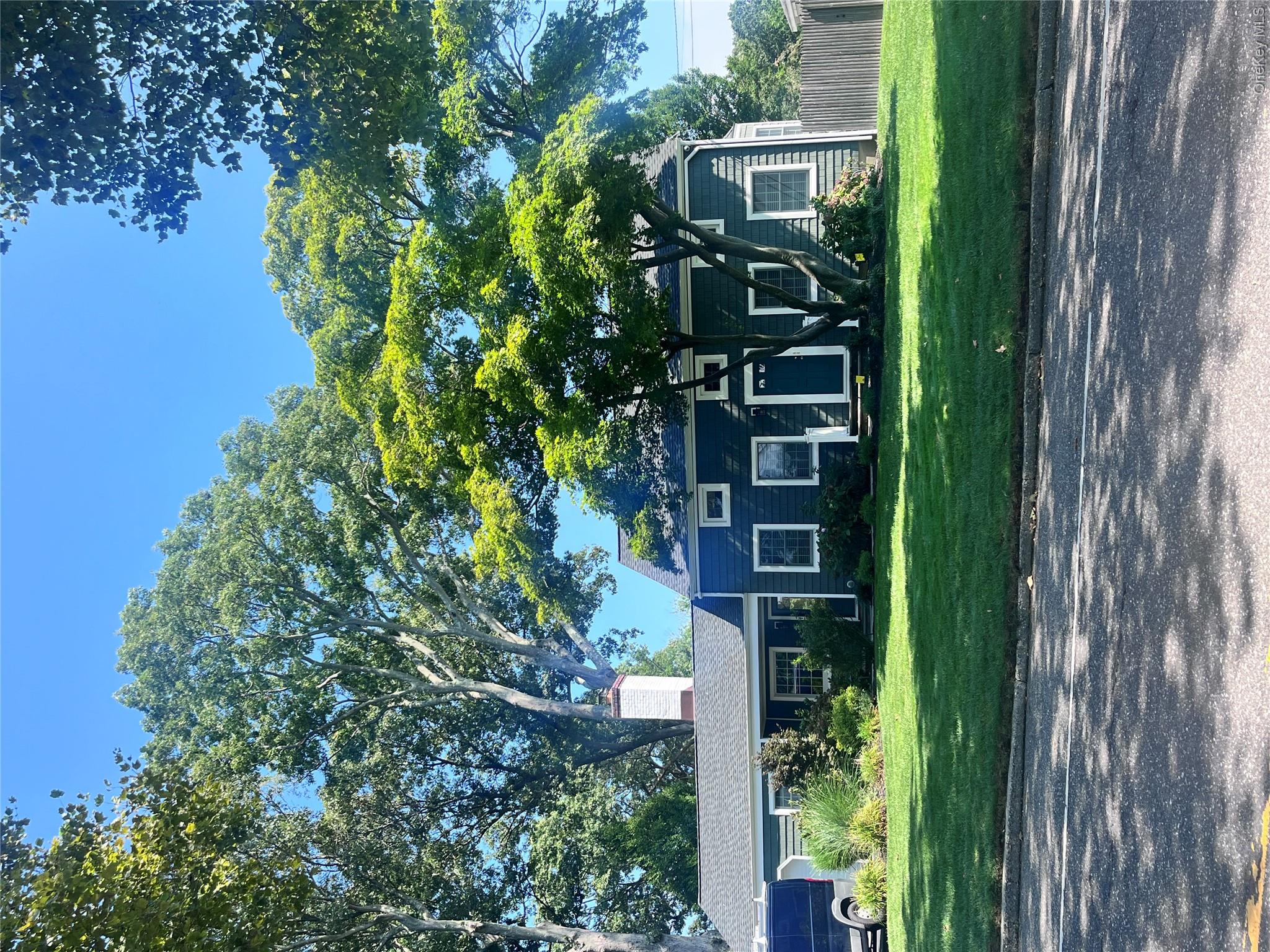 75 Eatons Neck Road Northport, NY 11768 - Photo 1 of 2 75 Eaton's Neck Rd.