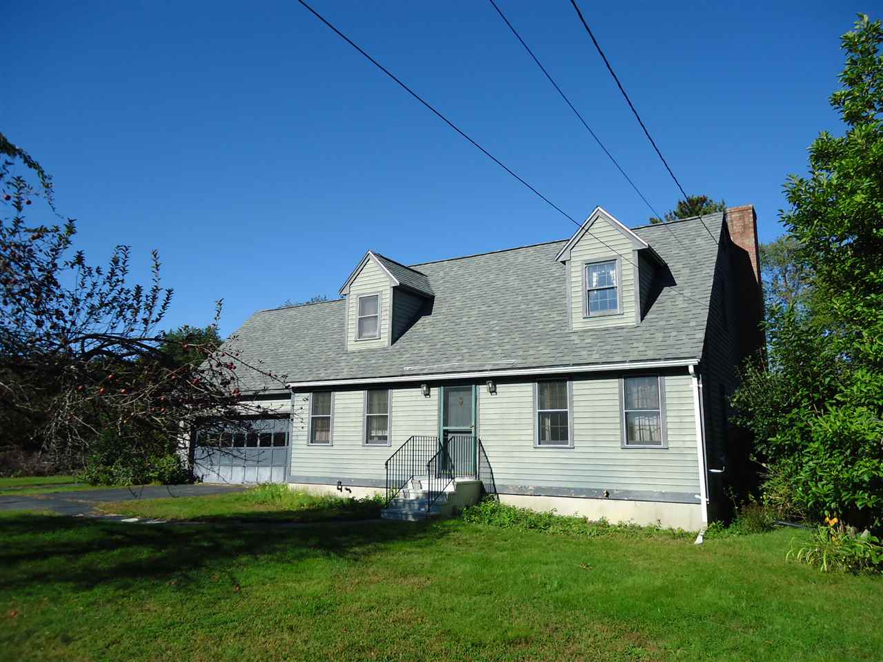 113 Winnicutt Road Stratham, NH 03885 - Photo 2 of 19
