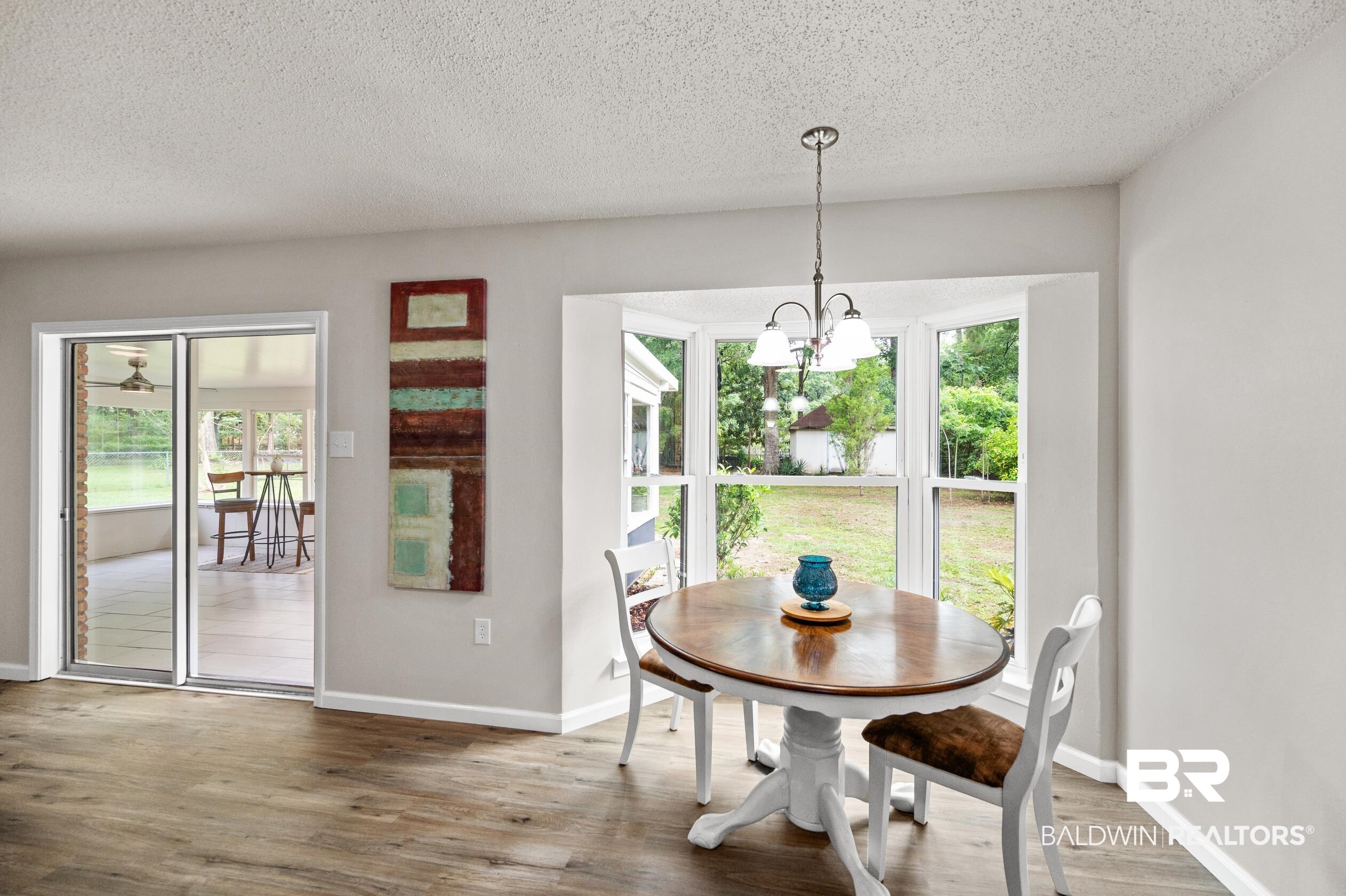 6012 Booker Circle Mobile, AL 36693 - Photo 11 of 34 Breakfast nook
