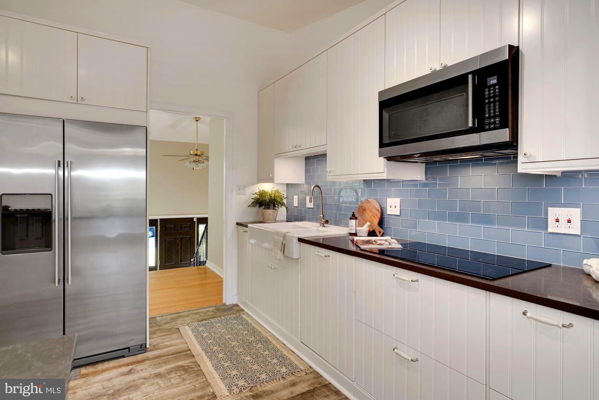8703 Highgate Road Alexandria, VA 22308 - Photo 13 of 40 Stainless appliances