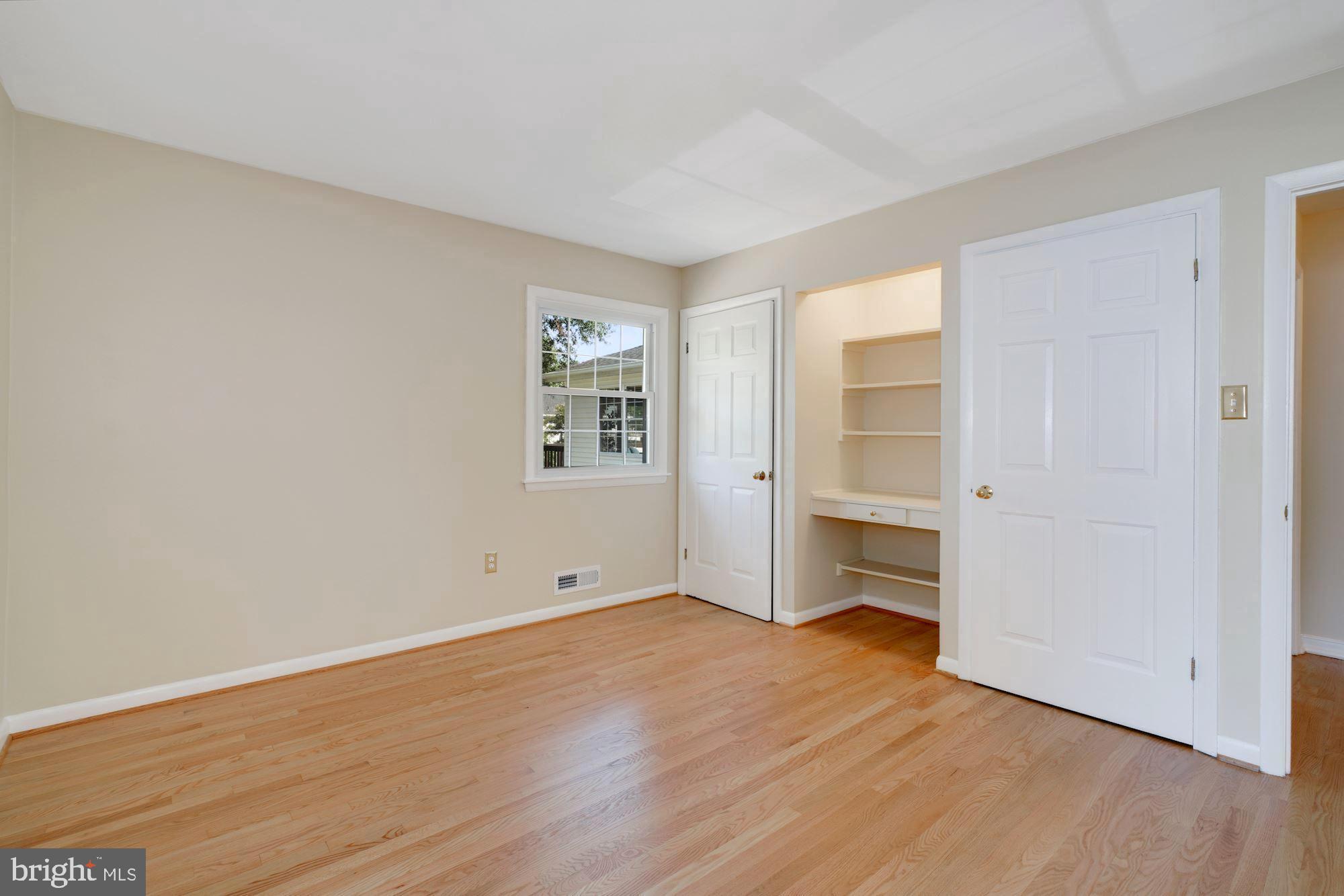 8703 Highgate Road Alexandria, VA 22308 - Photo 24 of 40 3rd bedroom on main level