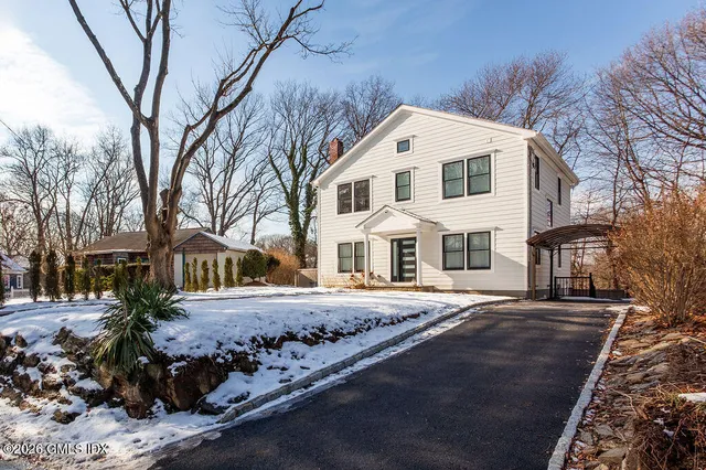 $2,195,000 | 17 Maple Drive, Old Greenwich, CT 06870