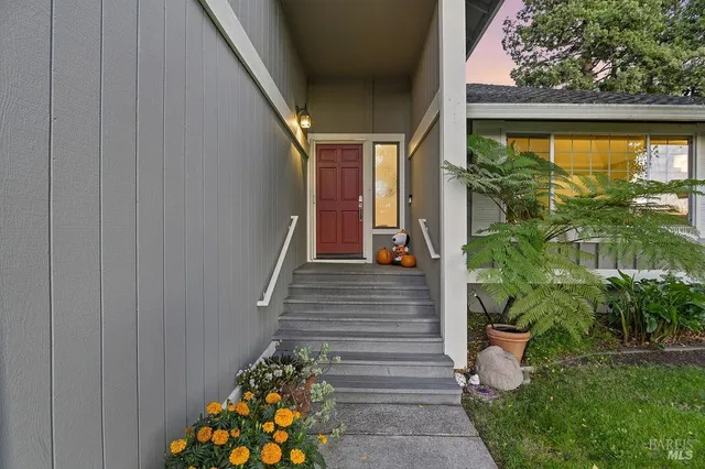 $850,000 | 6190 San Gabriel Place, Rohnert Park, CA 94928