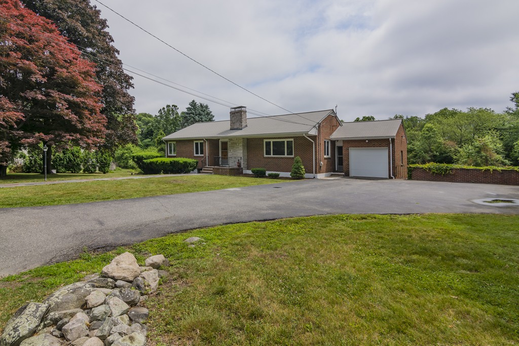 5 Old Shade Street Lexington, MA 02421 - Photo 1 of 24 Gallery Image 1