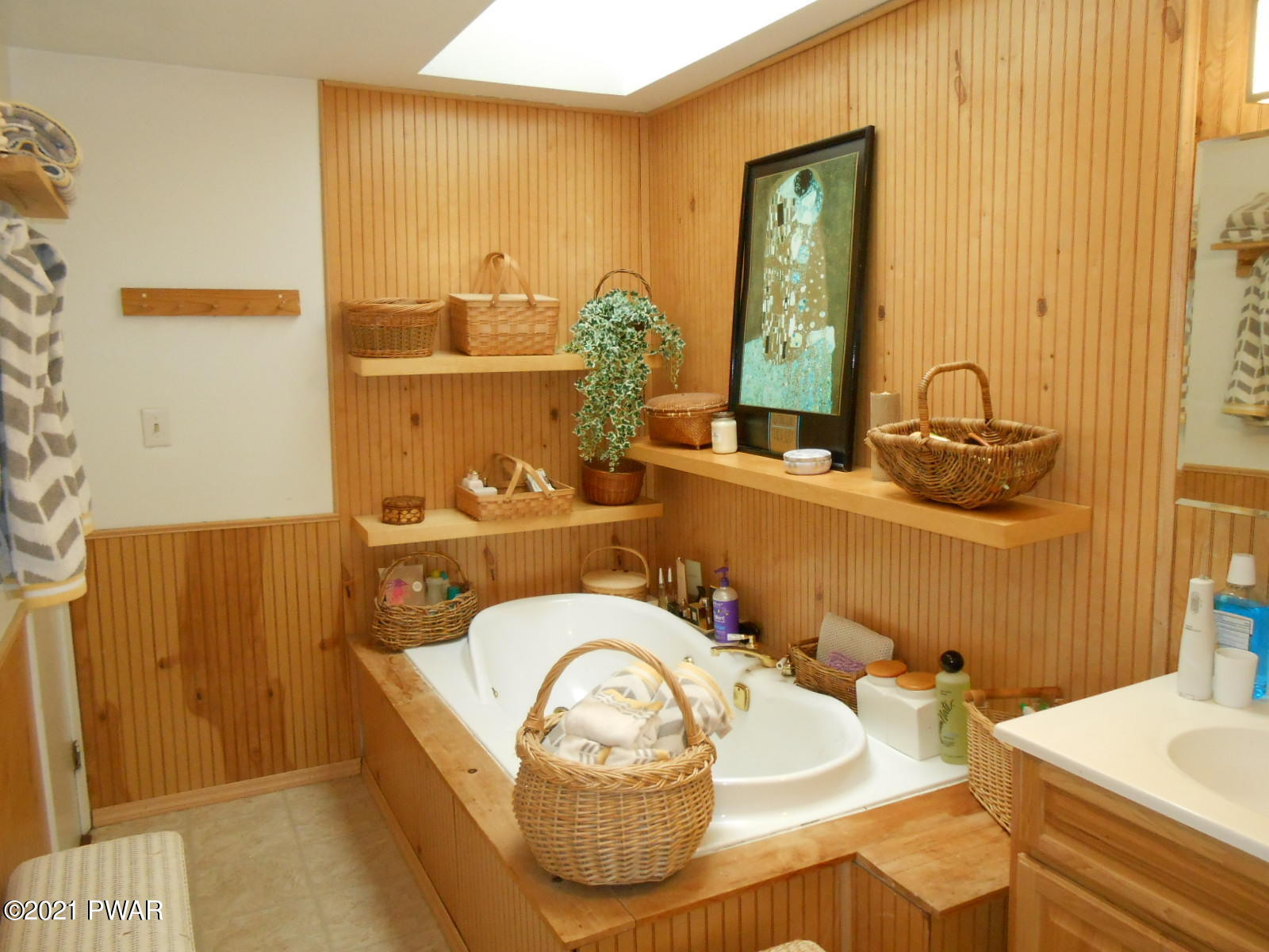 101 Ranger Road Greeley, PA 18425 - Photo 42 of 72 4.5 Master Bath