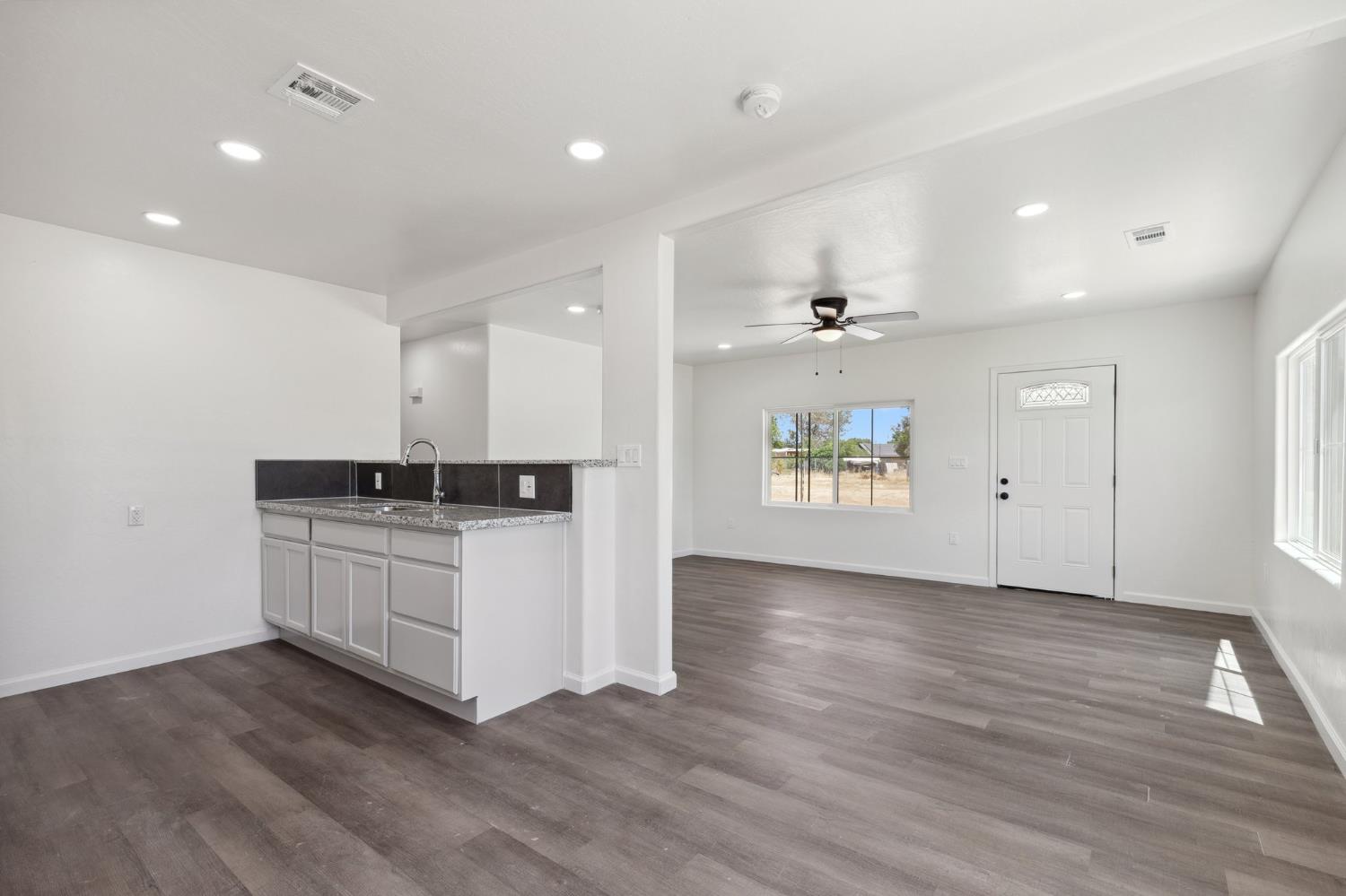 27747 Echo Road Madera, CA 93638 - Photo 13 of 38