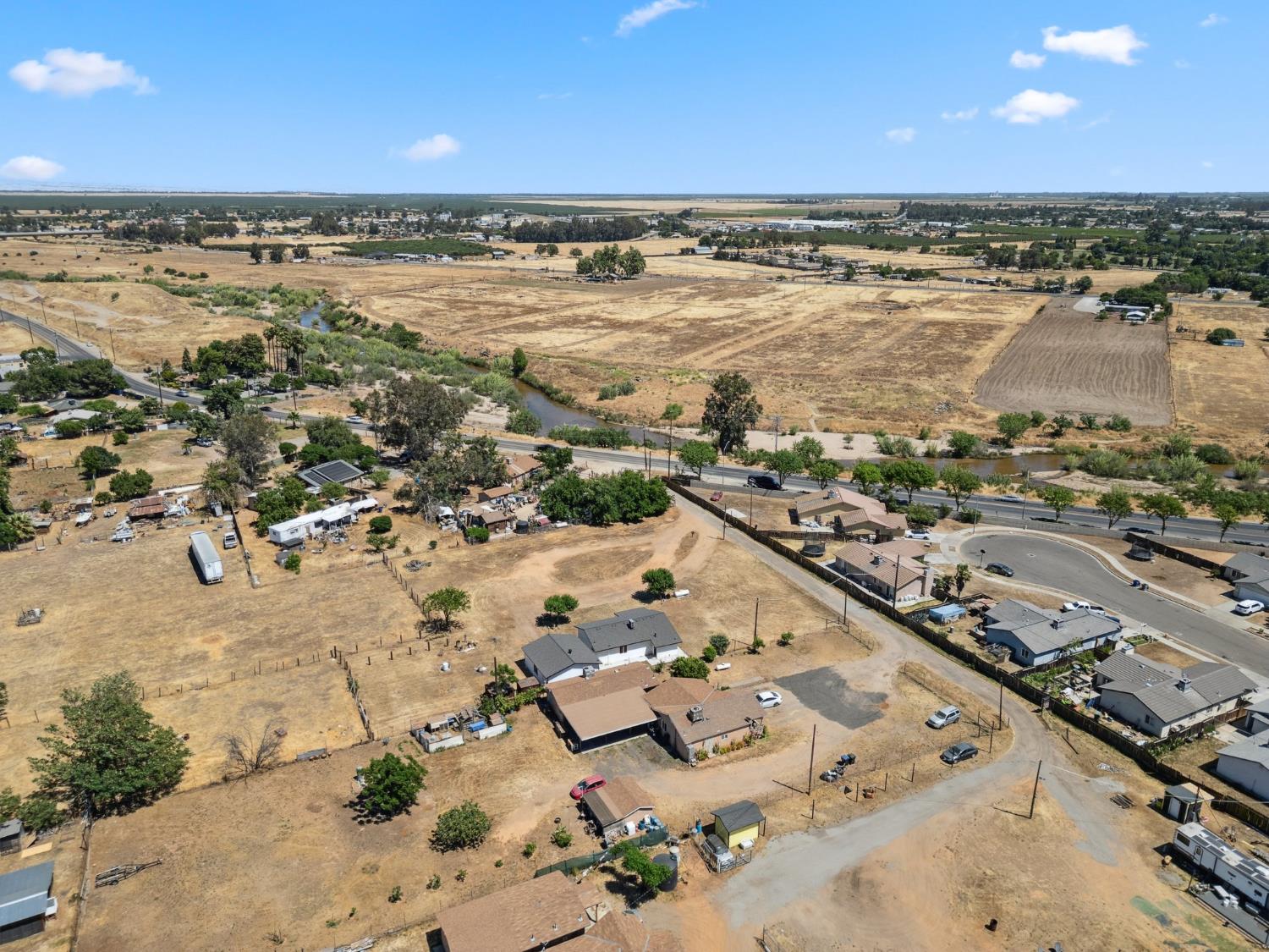 27747 Echo Road Madera, CA 93638 - Photo 36 of 38 an aerial view of beach and ocean